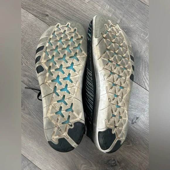 Women’s Nike Free Transform Flyknit Shoes - Picture 6 of 6